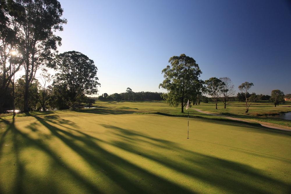Riverside Oaks Golf Resort Cattai Экстерьер фото