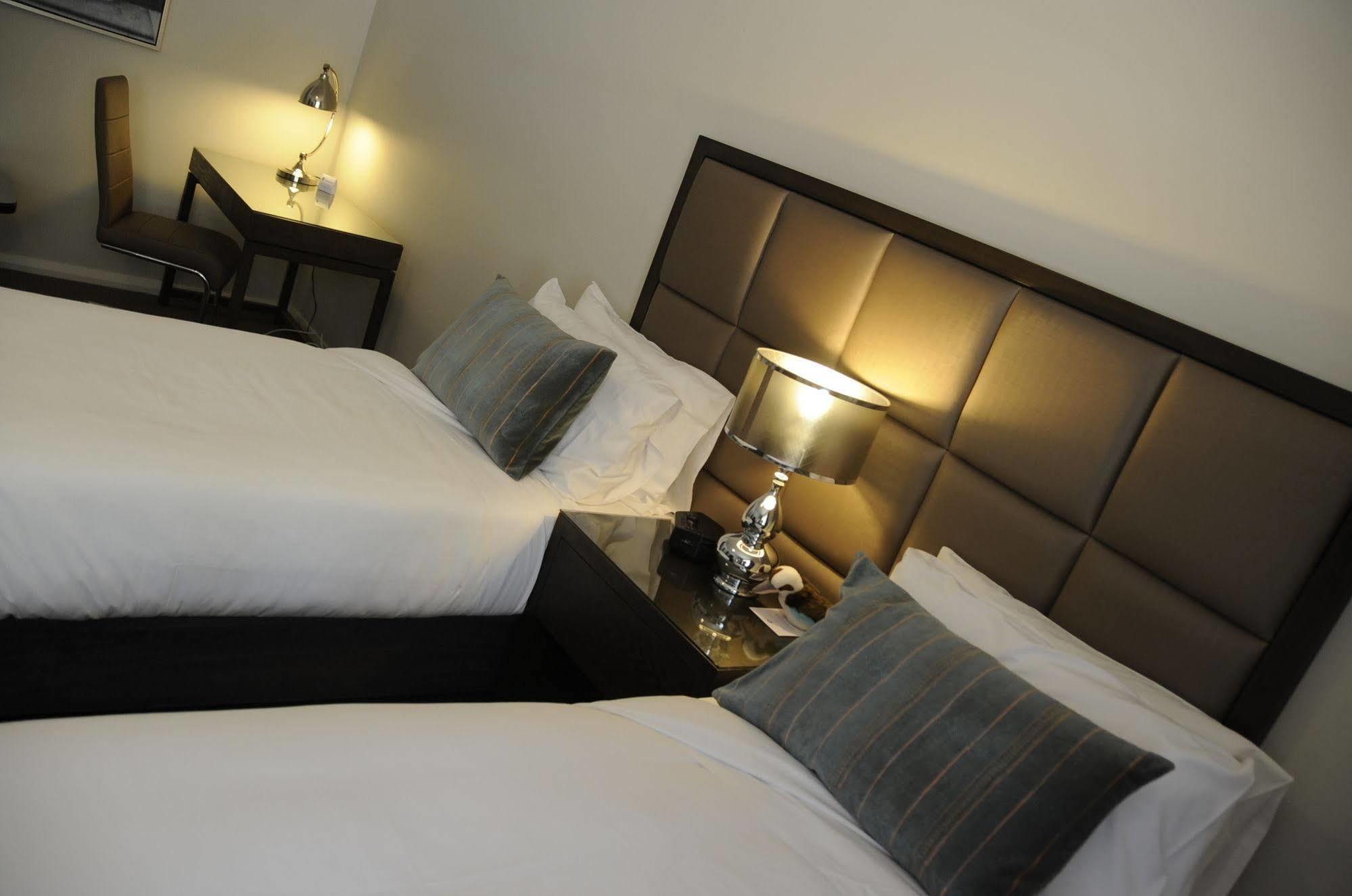 Riverside Oaks Golf Resort Cattai Экстерьер фото