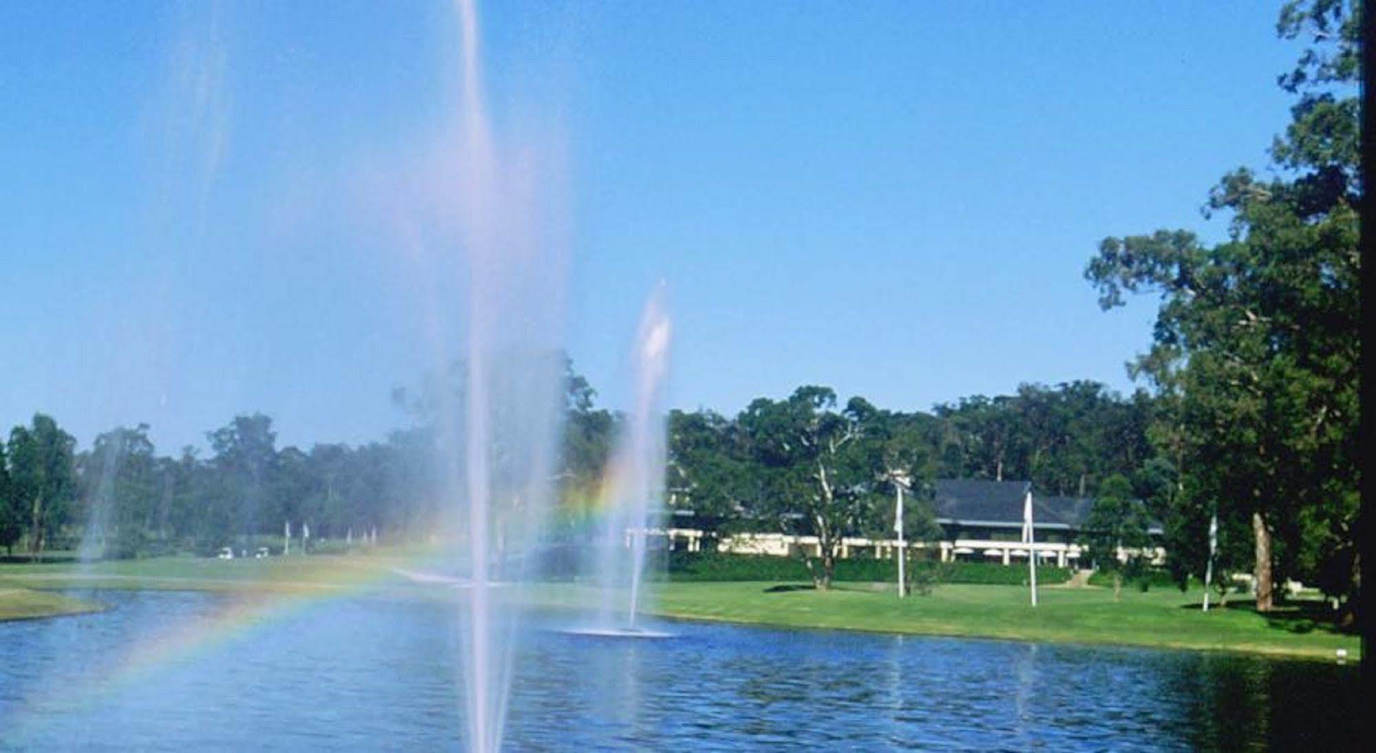 Riverside Oaks Golf Resort Cattai Экстерьер фото
